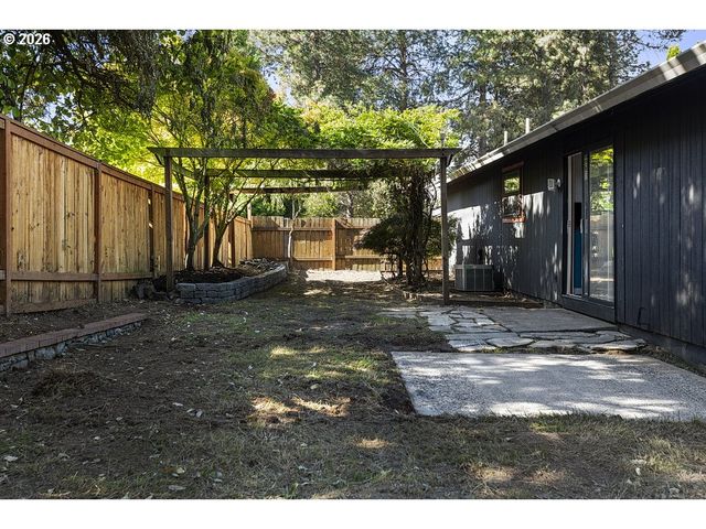 15856 Sw SUNSET Ct, Sherwood, OR 97140