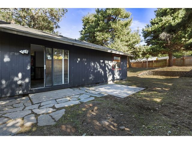 15856 Sw SUNSET Ct, Sherwood, OR 97140