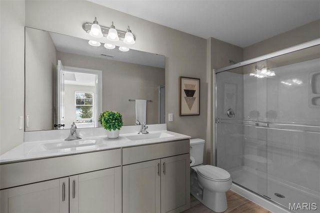 11251 Talamore Circle, Frontenac, MO 63131