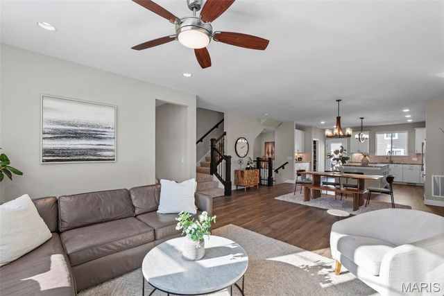 11251 Talamore Circle, Frontenac, MO 63131