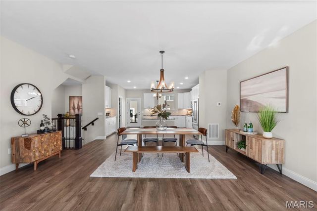 11251 Talamore Circle, Frontenac, MO 63131