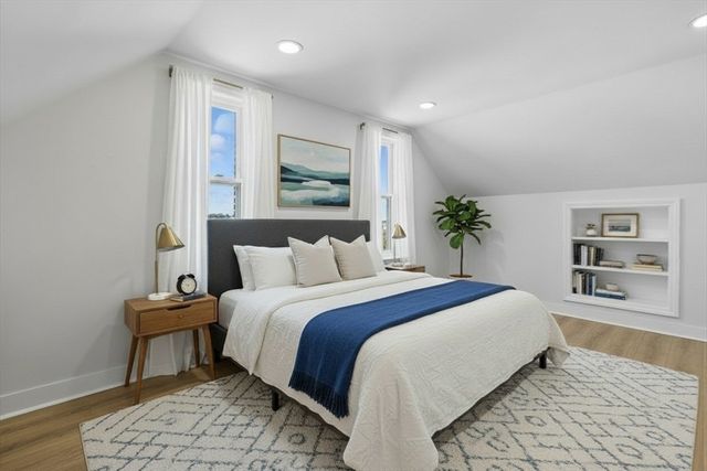 9 Crestway Rd, Boston, MA 02128