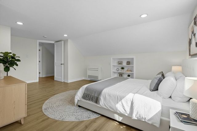 9 Crestway Rd, Boston, MA 02128