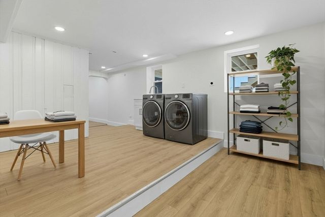 9 Crestway Rd, Boston, MA 02128