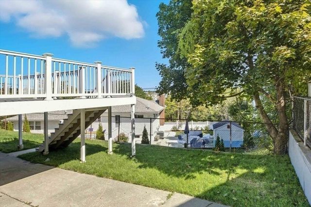 9 Crestway Rd, Boston, MA 02128