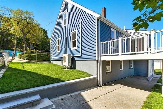 9 Crestway Rd, Boston, MA 02128