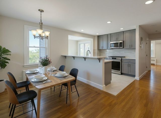 9 Crestway Rd, Boston, MA 02128