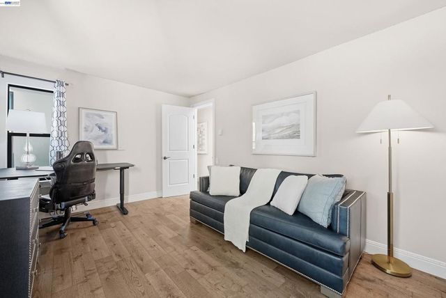 844 Balboa Ln, Foster City, CA 94404