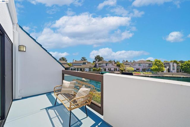 844 Balboa Ln, Foster City, CA 94404