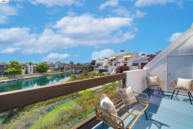 844 Balboa Ln, Foster City, CA 94404