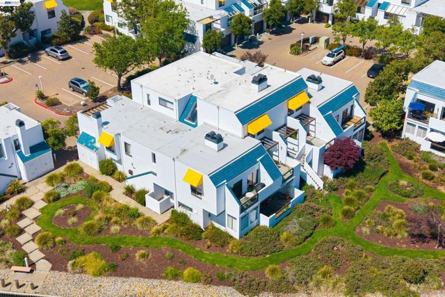 844 Balboa Ln, Foster City, CA 94404