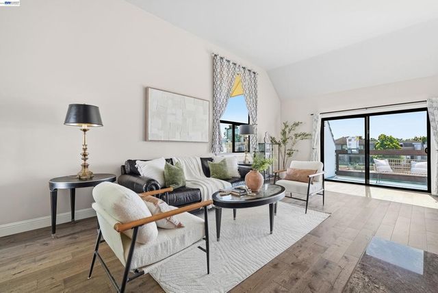 844 Balboa Ln, Foster City, CA 94404