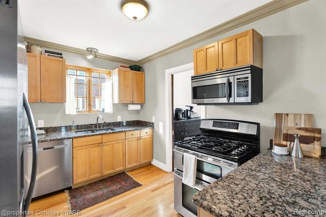 1541 Dorothea Road, Berkley, MI 48072