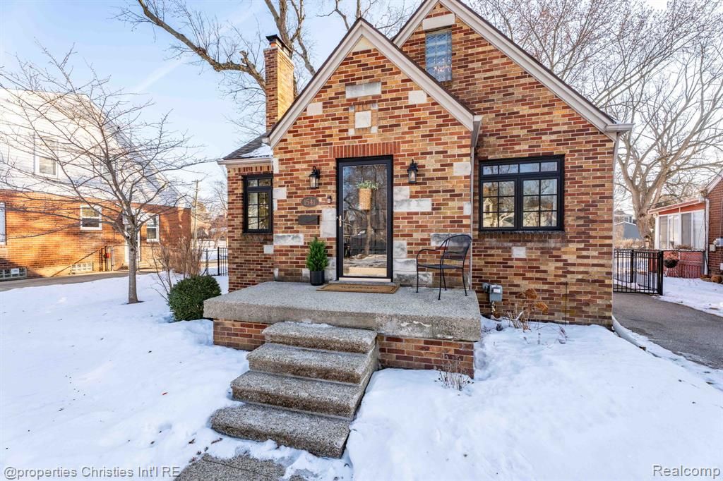 1541 Dorothea Road, Berkley, MI 48072