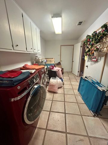 2011 W 6th St, Fort Stockton, TX 79735