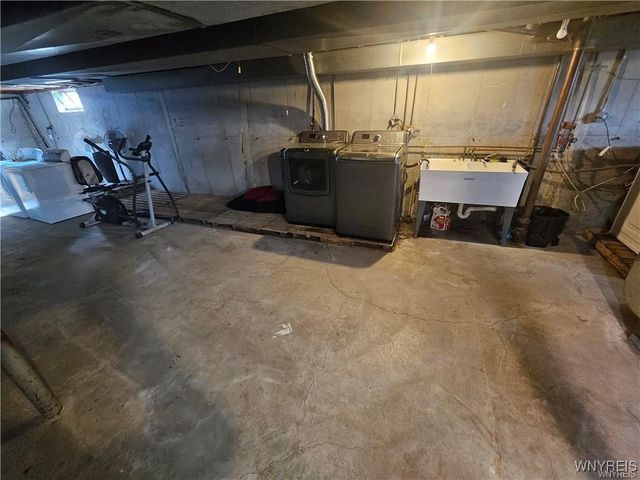 70 Theresa Drive, Cheektowaga, NY 14227