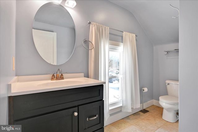 104 LOCUST ST, Annville, PA 17003