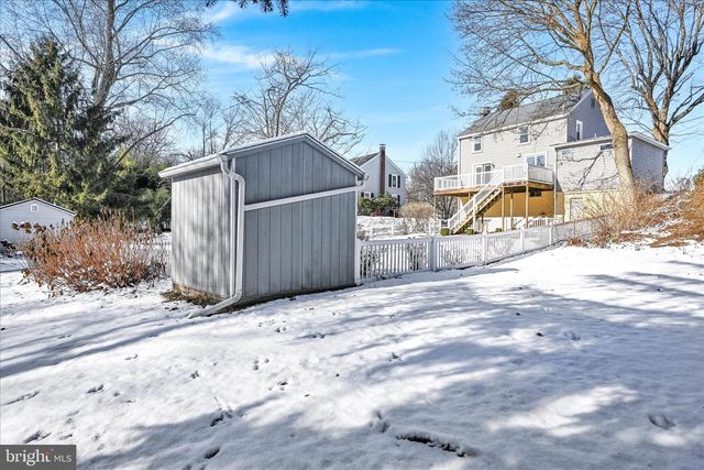 104 LOCUST ST, Annville, PA 17003