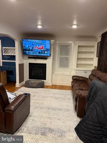 104 LOCUST ST, Annville, PA 17003