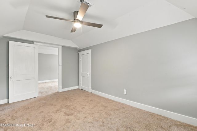 945 Eastern Pkwy, Louisville, KY 40217