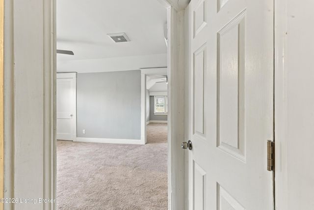 945 Eastern Pkwy, Louisville, KY 40217