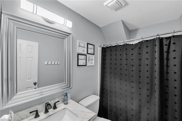 3212 Winterberry CT, Virginia Beach, VA 23453