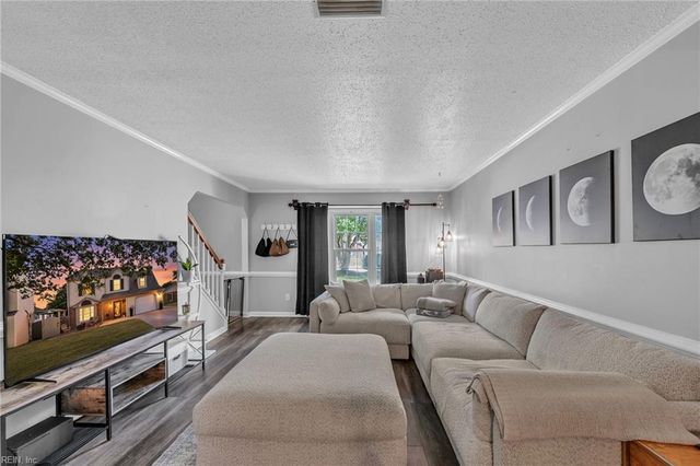 3212 Winterberry CT, Virginia Beach, VA 23453