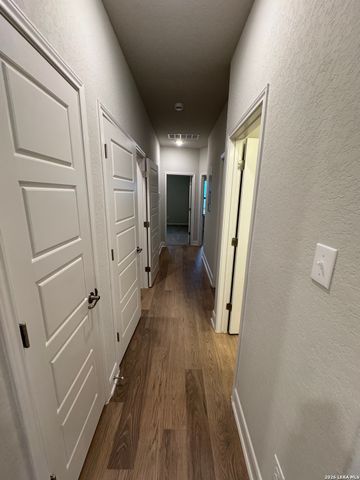 7153 Magnolia Crk Unit 101, San Antonio, TX 78252