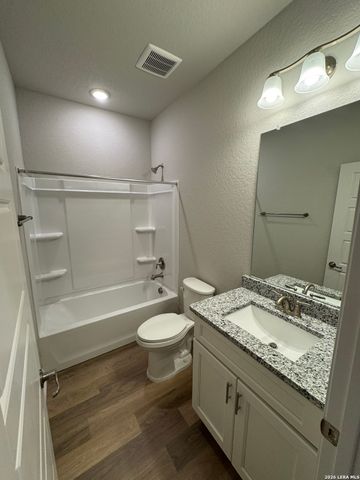 7153 Magnolia Crk Unit 101, San Antonio, TX 78252