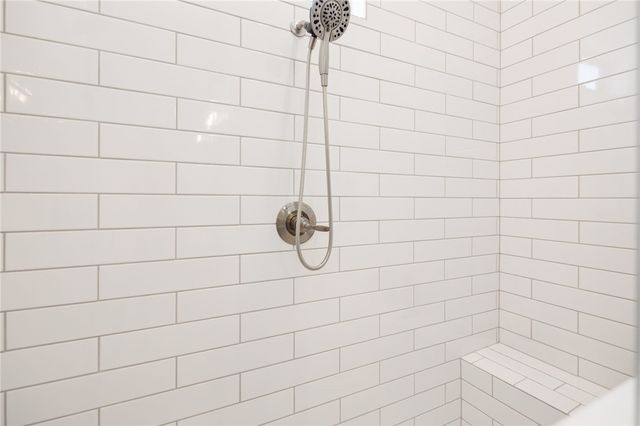 1911 Spanish Moss Drive, College Station, TX 77845