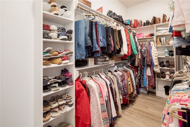 1911 Spanish Moss Drive, College Station, TX 77845