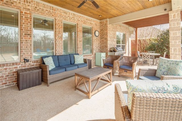 1911 Spanish Moss Drive, College Station, TX 77845