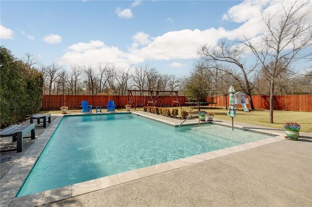 1911 Spanish Moss Drive, College Station, TX 77845