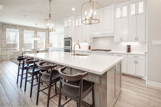 1911 Spanish Moss Drive, College Station, TX 77845