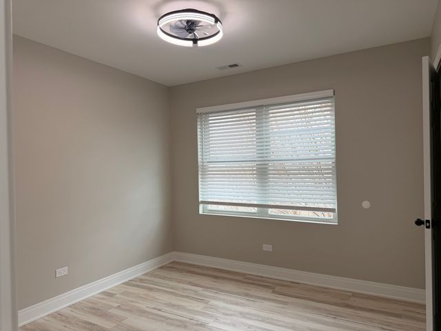 736 N Pine Avenue 1, Chicago, IL 60644