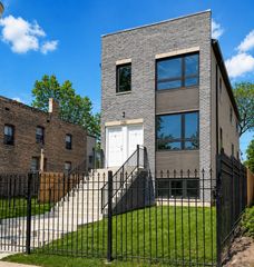 736 N Pine Avenue 1, Chicago, IL 60644
