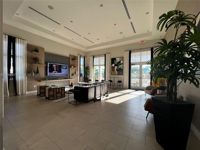 12429 NW 23rd Ct, Miami, FL 33167