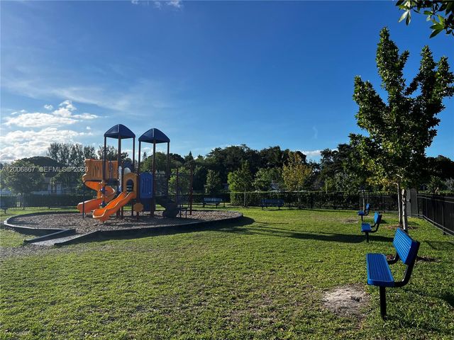 12429 NW 23rd Ct, Miami, FL 33167