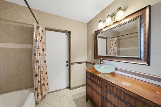 4030 DEKLE AVENUE, North Port, FL 34286