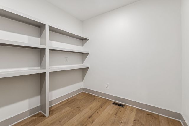 200 Leigh Anna Circle, Lafayette, TN 37083