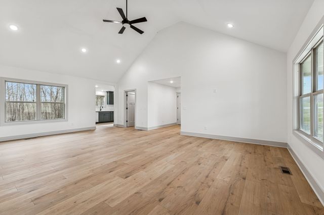 200 Leigh Anna Circle, Lafayette, TN 37083