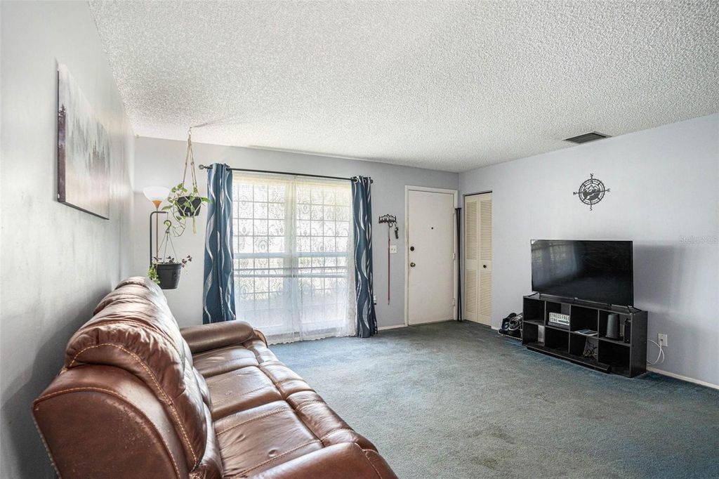 Image 7 of property listing at 3522 DELLEFIELD STREET, New Port Richey, FL 34655