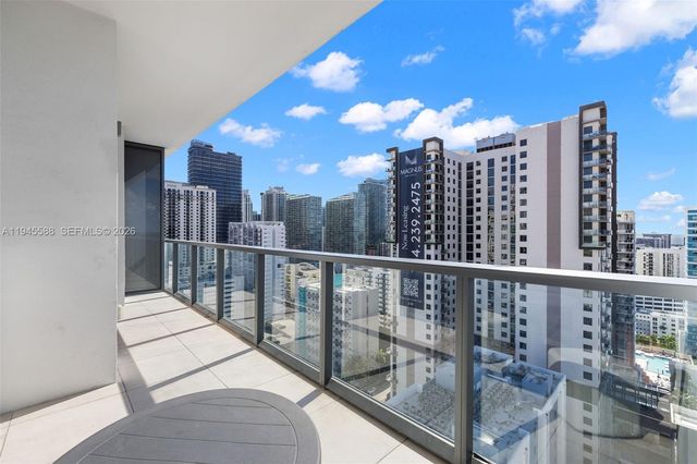 239 SW 9th St 2102, Miami, FL 33130