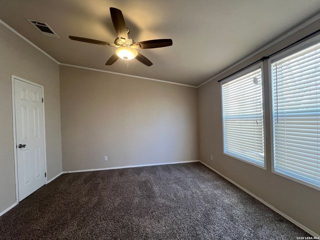 376 County Road 5702, Natalia, TX 78059