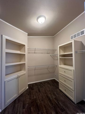 376 County Road 5702, Natalia, TX 78059