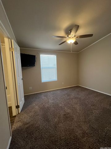 376 County Road 5702, Natalia, TX 78059