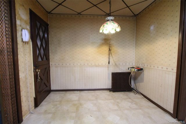 61-54 56th Avenue, Maspeth, NY 11378