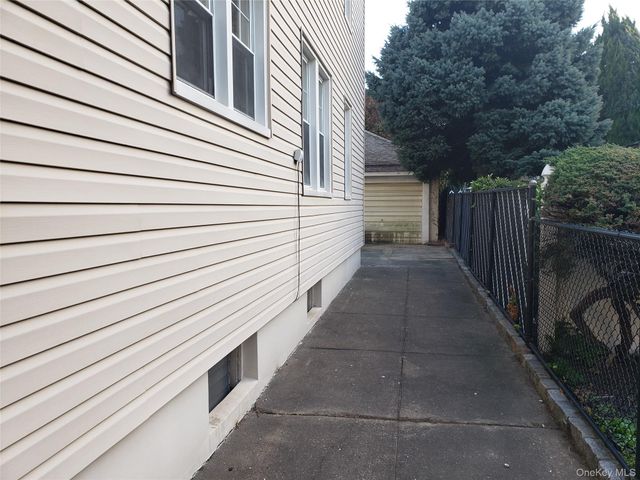 61-54 56th Avenue, Maspeth, NY 11378