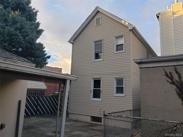 61-54 56th Avenue, Maspeth, NY 11378