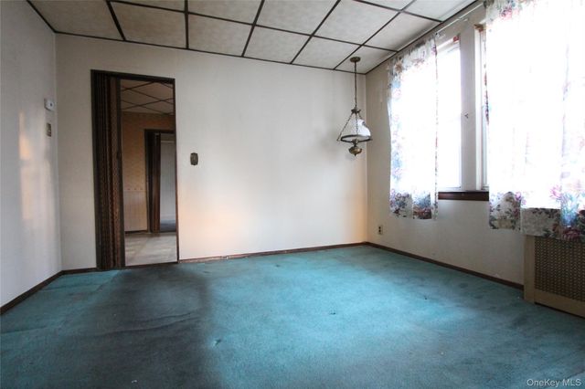 61-54 56th Avenue, Maspeth, NY 11378